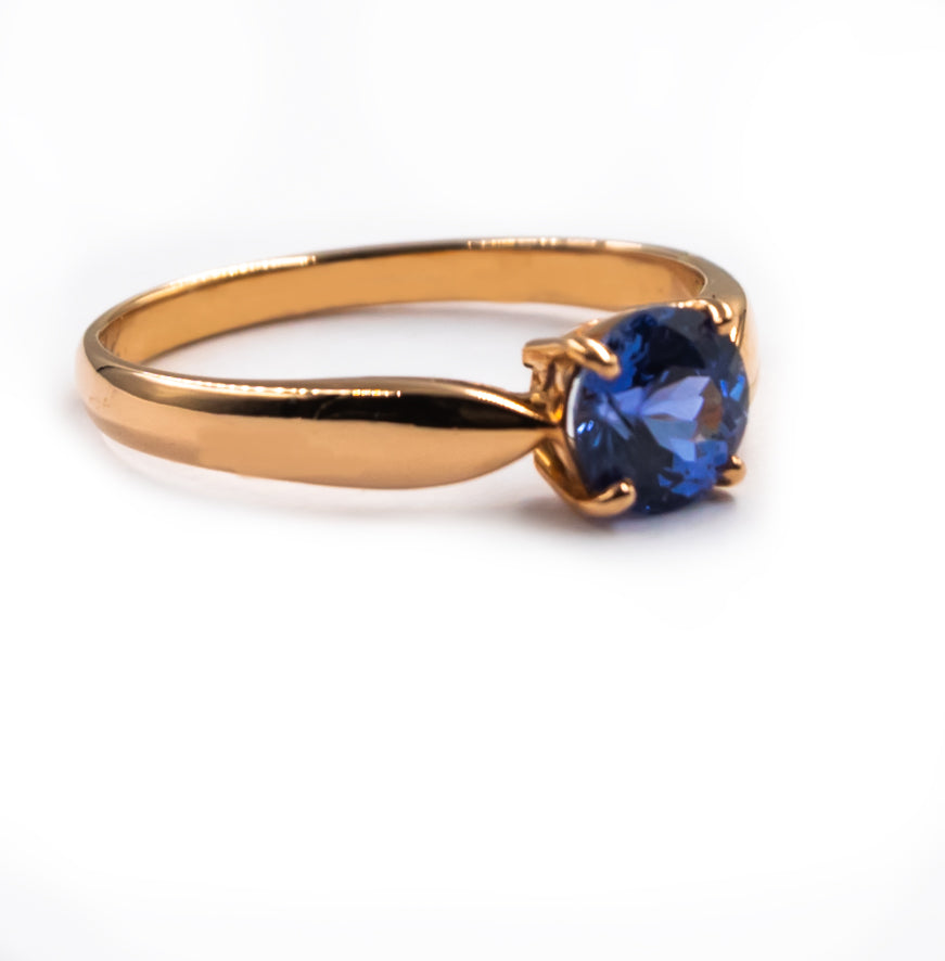 Blue Sapphire Rose Gold Ring - MP Equestrian