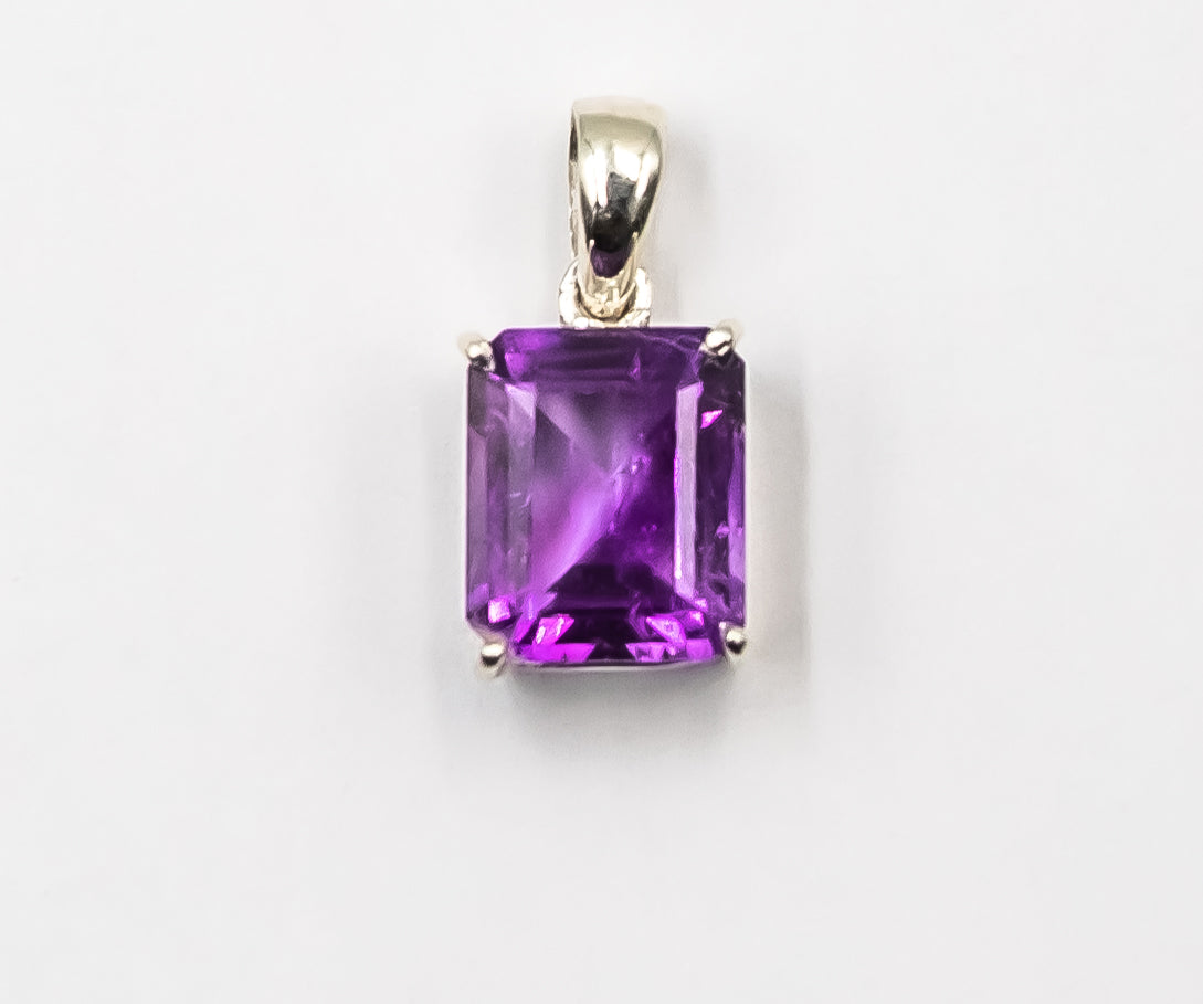 Amethyst Silver Pendant Princess Cut 4.8ct