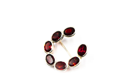 Garnet Horseshoe Stock Pin - MP Equestrian 