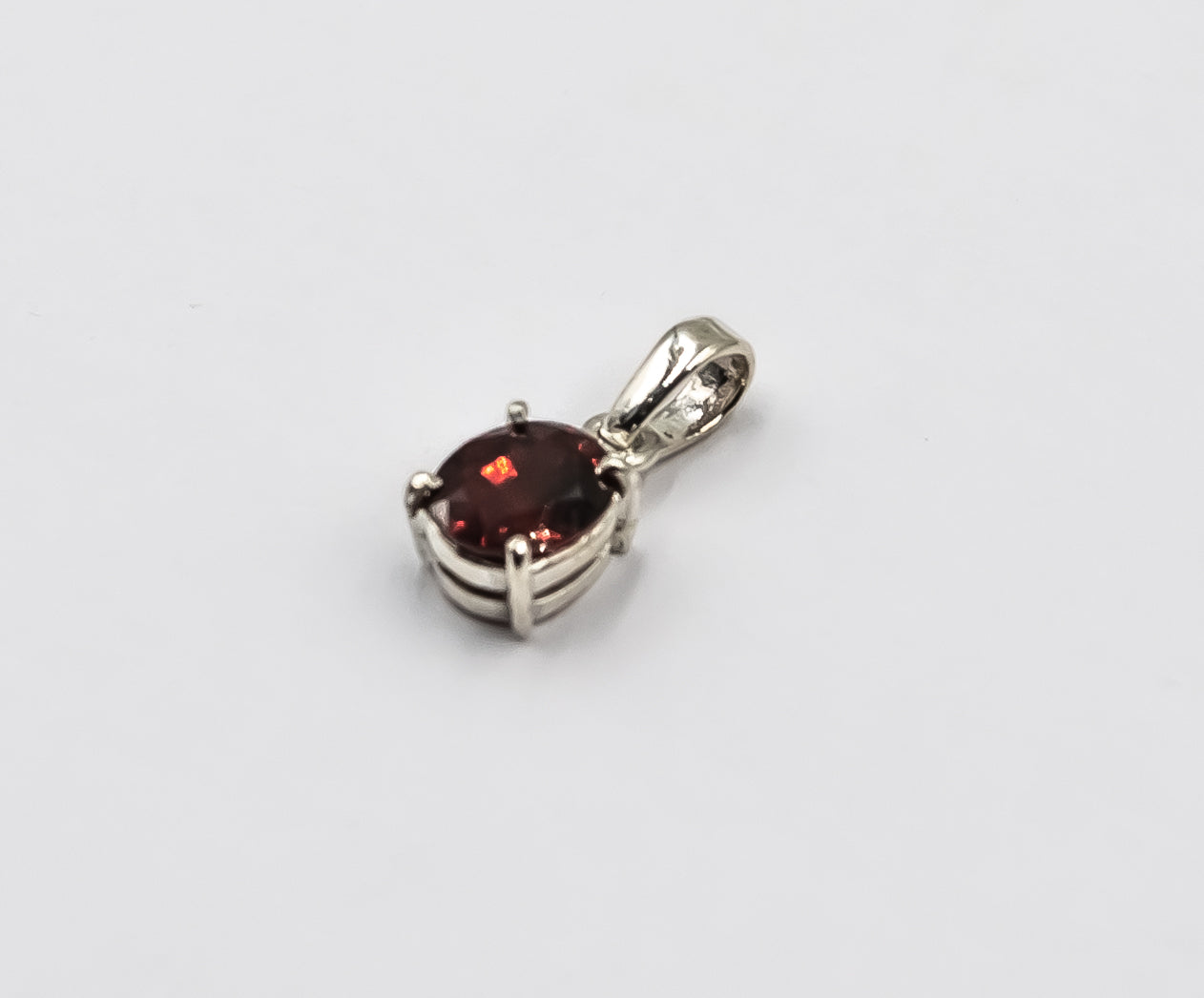 Garnet Silver Pendant Oval Cut